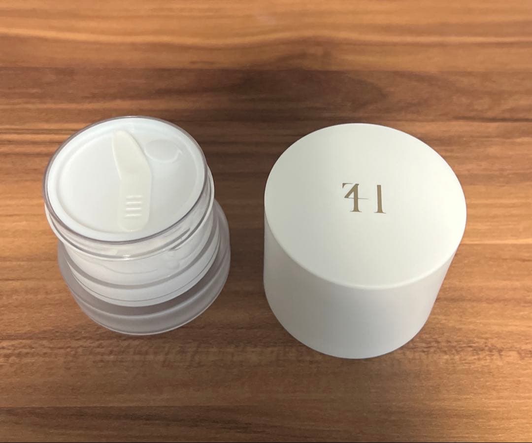 ヘルツスキン　化粧水＋クリーム