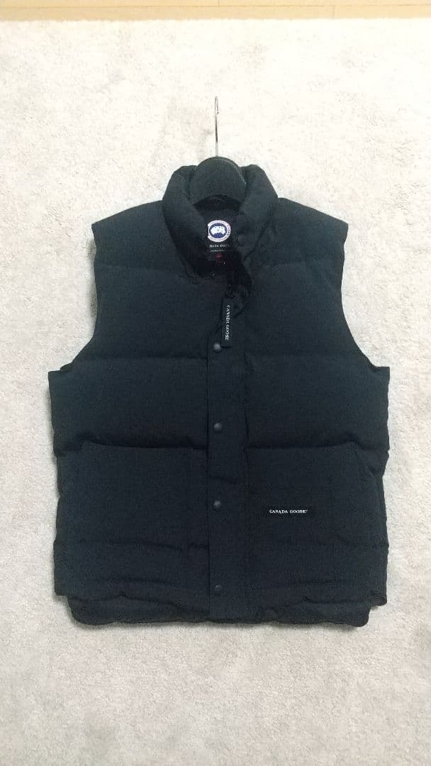 t*i様 ◎美品   カナダグース ダウンベスト
