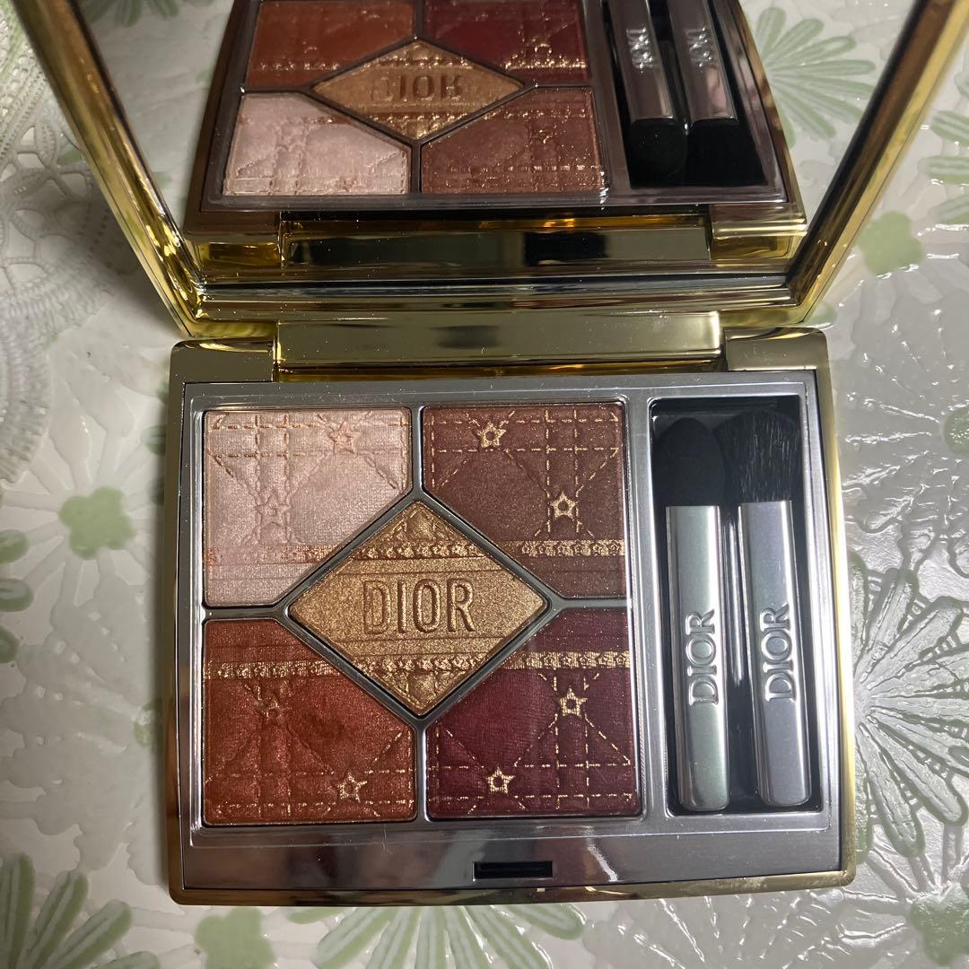 Dior アイシャドウパレット 636ファイアリーサーカス