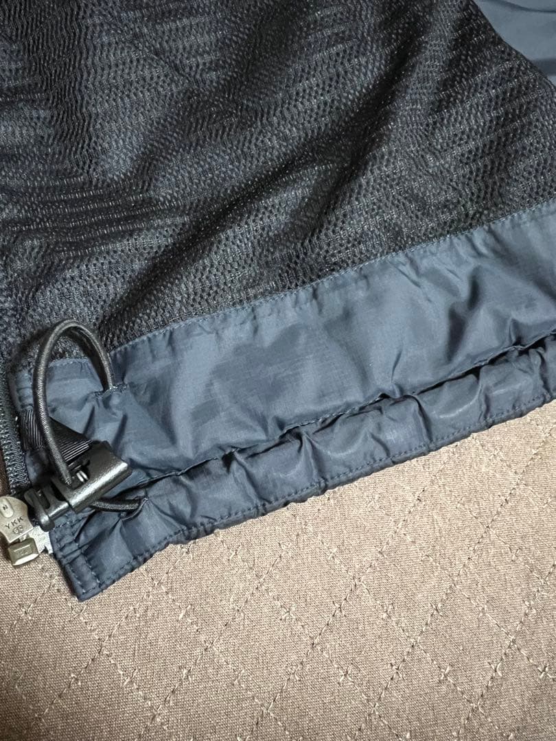 F*1様 patagonia ブラック ナイロンジャケット Sサイズ　日本Ｌ