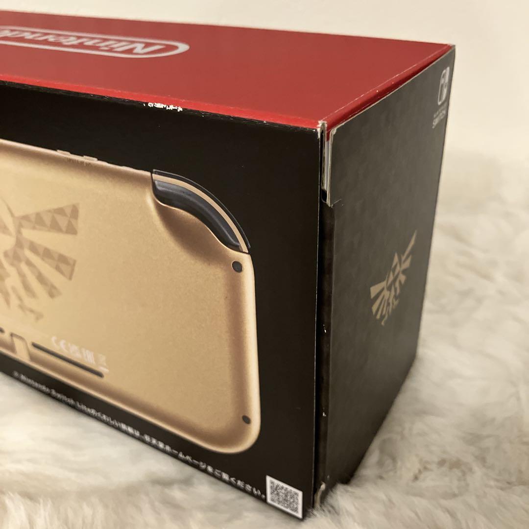Nintendo Switch Lite ハイラルver. ケース付