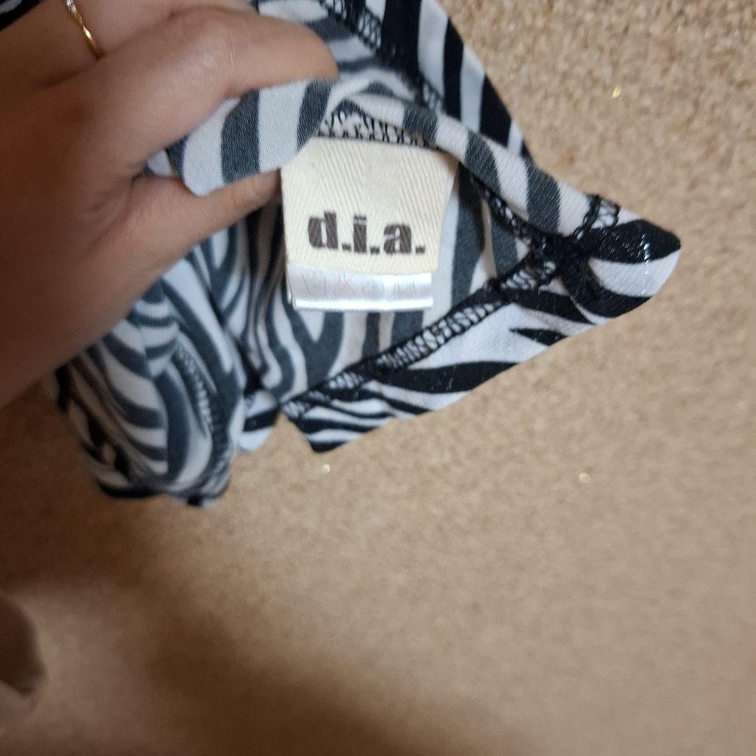 d.i.a ゼブラ キャミソール