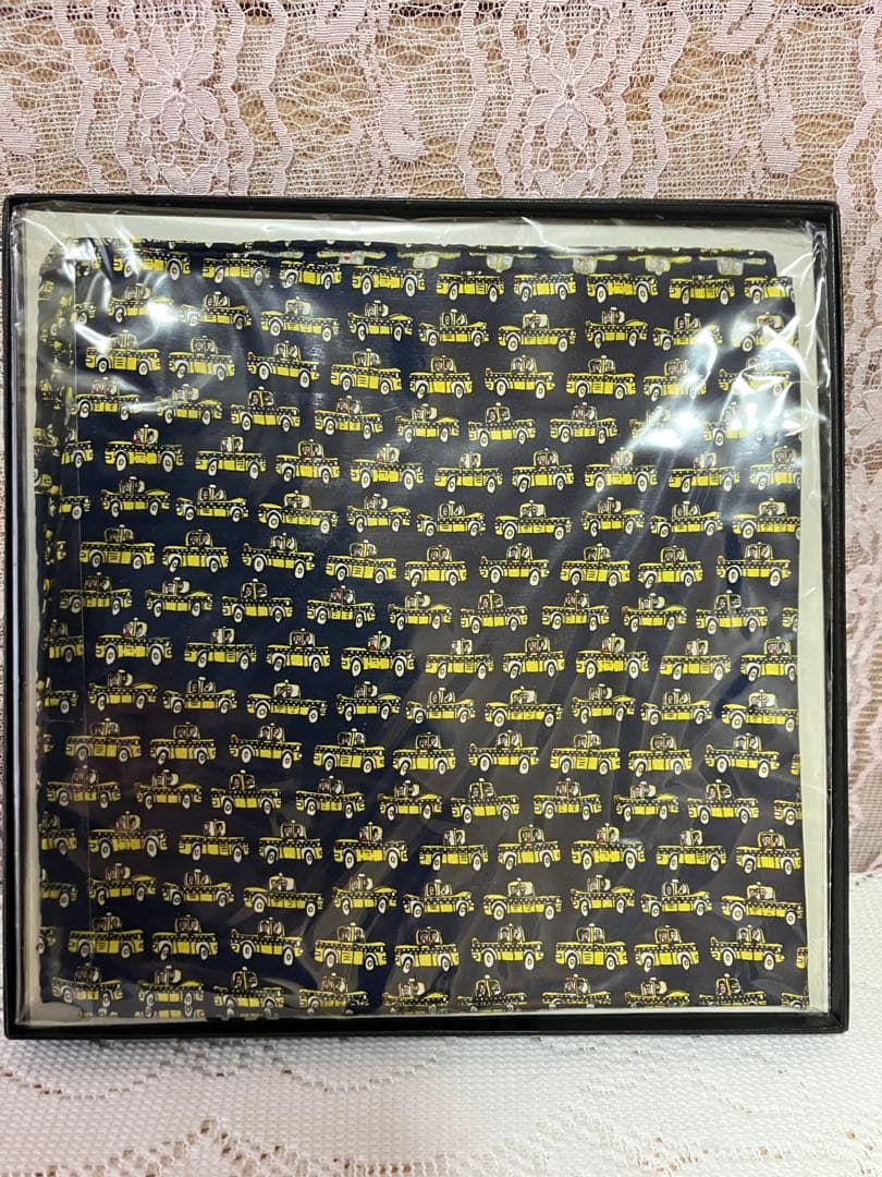 ジェームスリジィのシルク製 車柄スカーフMade in Italy