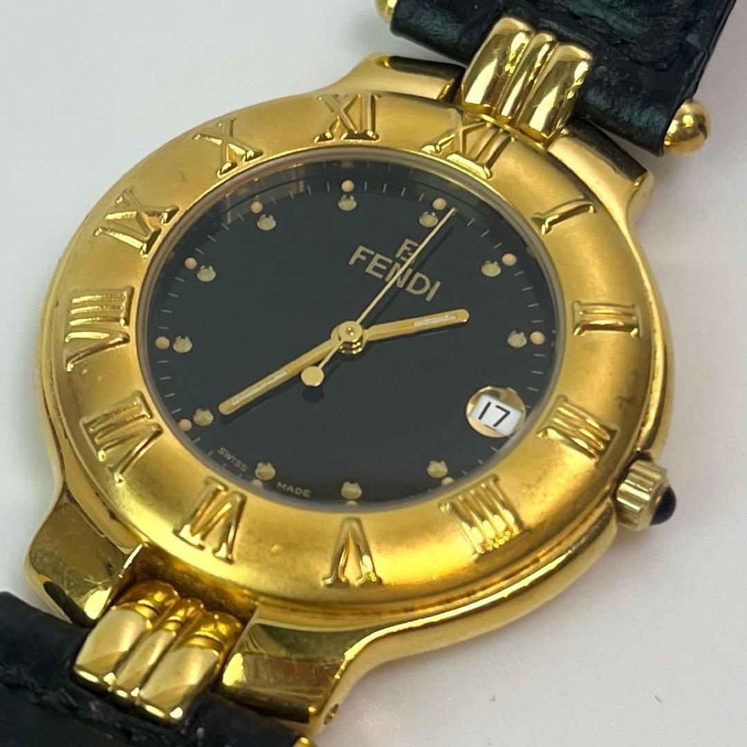 [美品]FENDI 900G オールゴールド レザーベルト 腕時計 希少品Y2K
