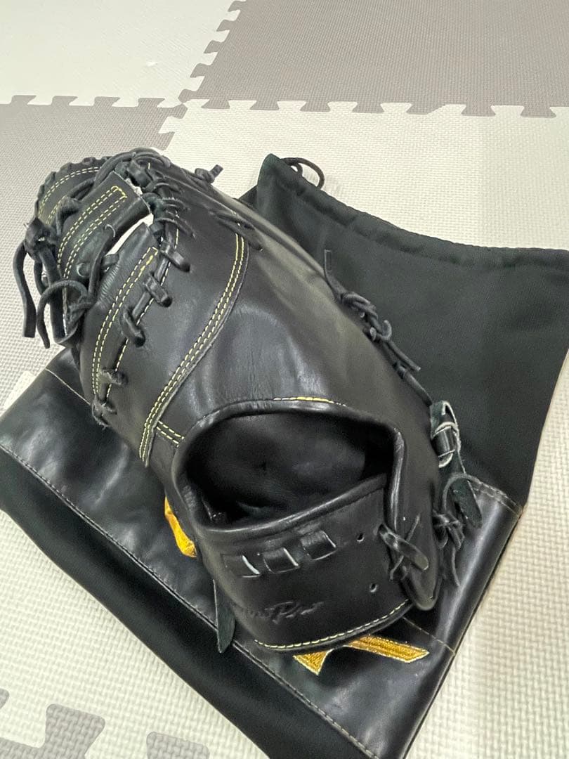 ミズノプロ 硬式グローブ ファーストミット 黒 左用 収納袋、型付けハンマー付き