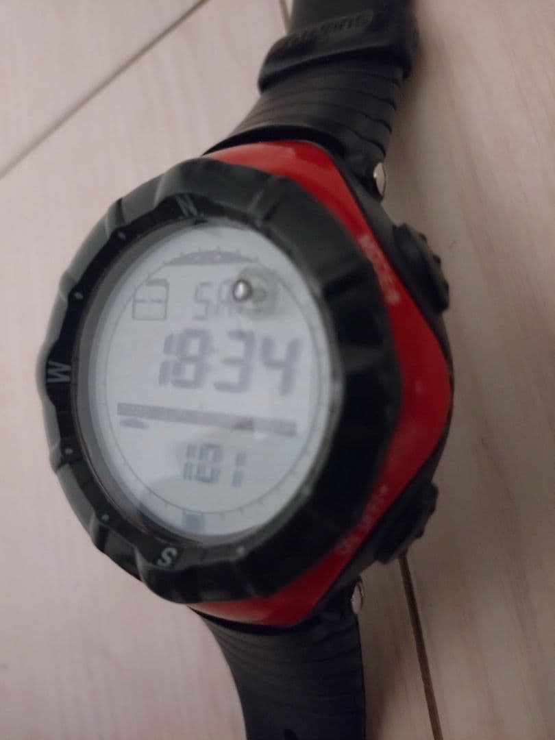 美品 初期型 レア SUUNTO スント VECTOR ベクター 赤 RED