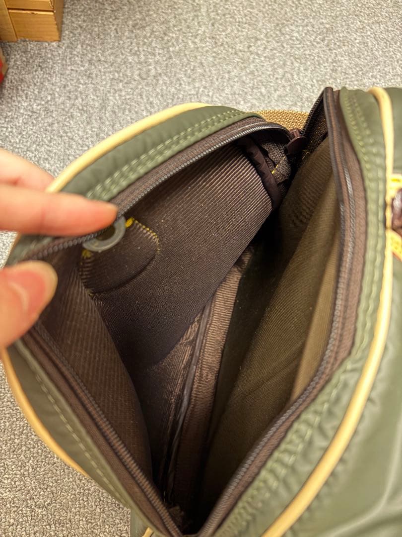 ハンティングワールド ボストンバッグ オリーブグリーン