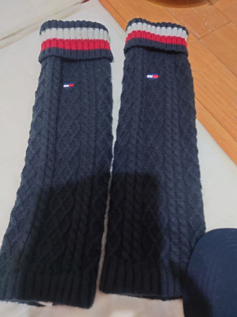 トミーヒルフィガーゴルフ上下、帽子、レッグウォーマー、セット