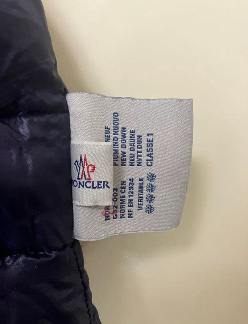 MONCLER ダウンベスト ネイビー