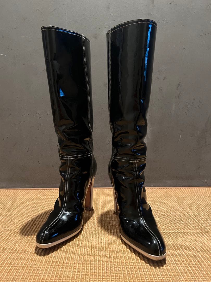 ミュウミュウ　エナメルブーツ