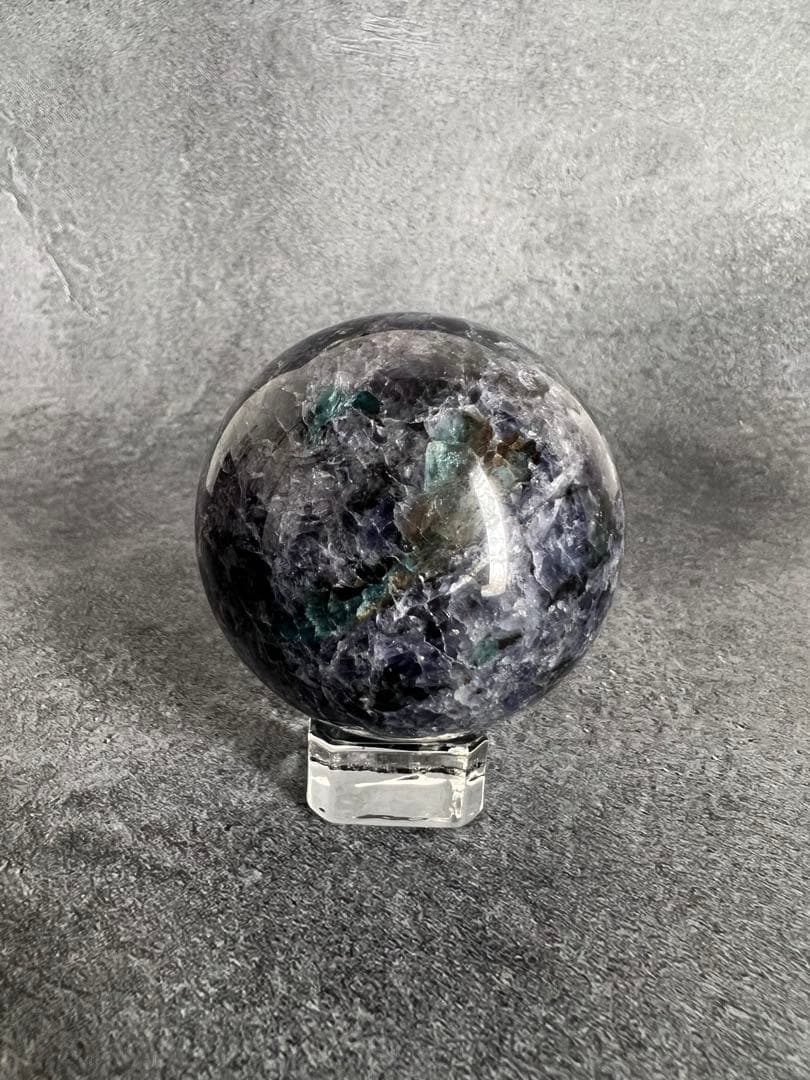 高品質　アイオライト　エメラルド　グリーンカイヤナイト　共生　スフィア