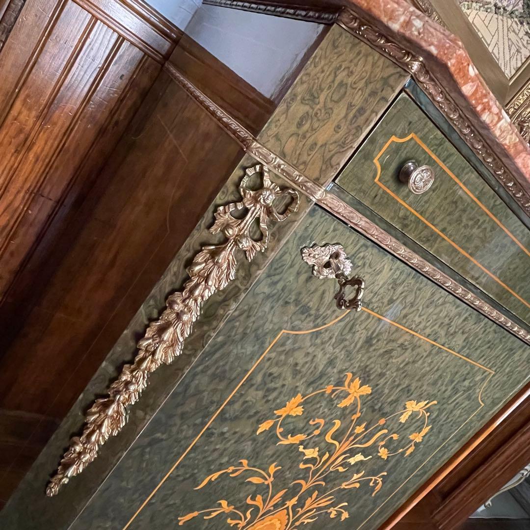 イタリア製 大理石天板 象嵌細工 キャビネット☆バーズアイ杢目 真鍮装飾☆引出付