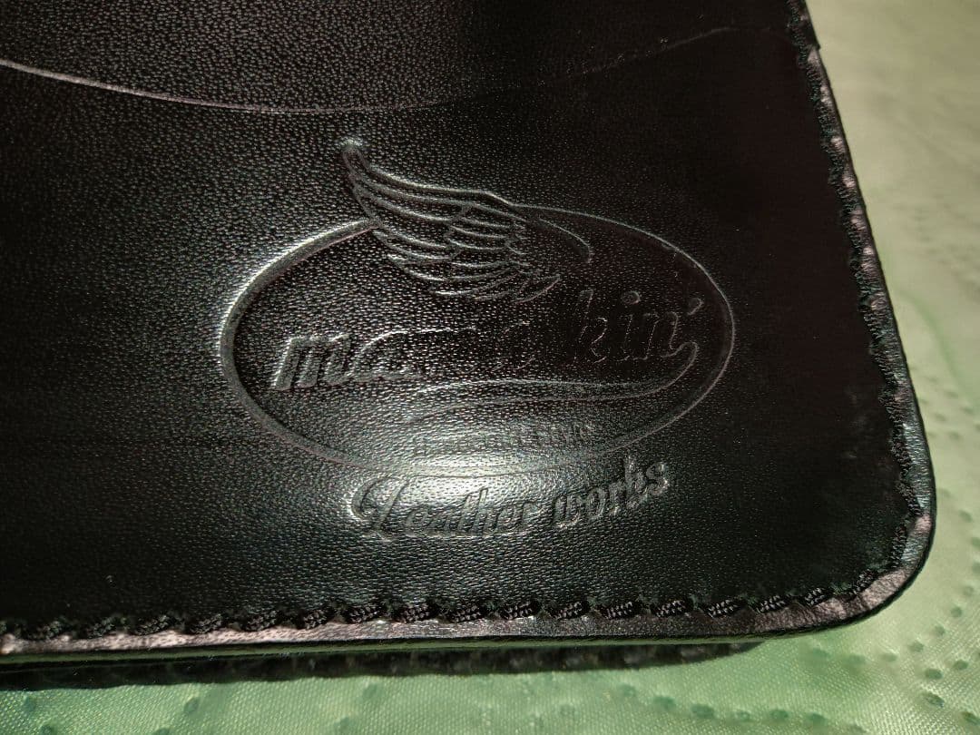 ★mamakin カービングウォレットカスタム革レザー/革フック＆ループコンチョ