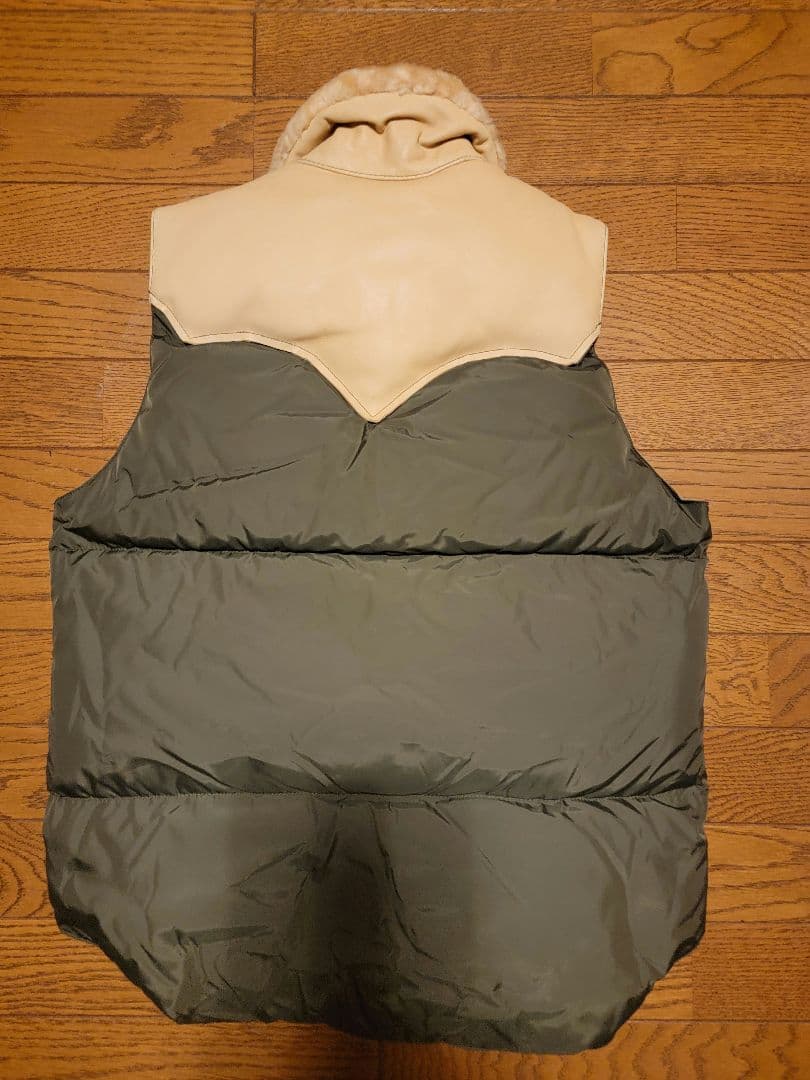 ロッキーマウンテンフェザーベッド ファー付きダウンベスト 38