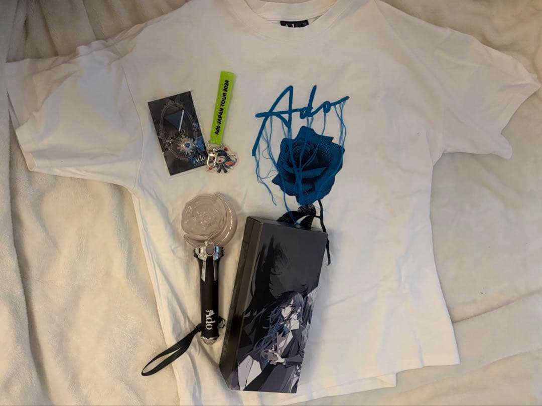 Ado Japan Tour 2024 Tシャツ　ペンライト