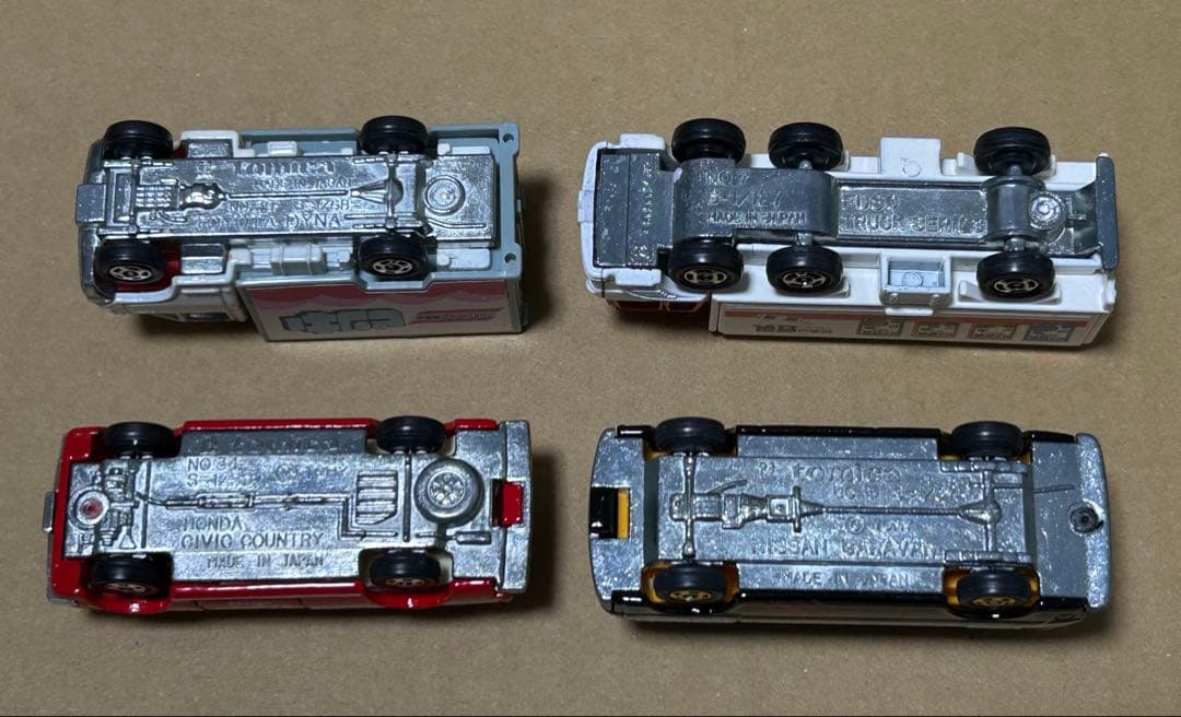 日本製 トミカ ギフトセット コマーシャルカーセット