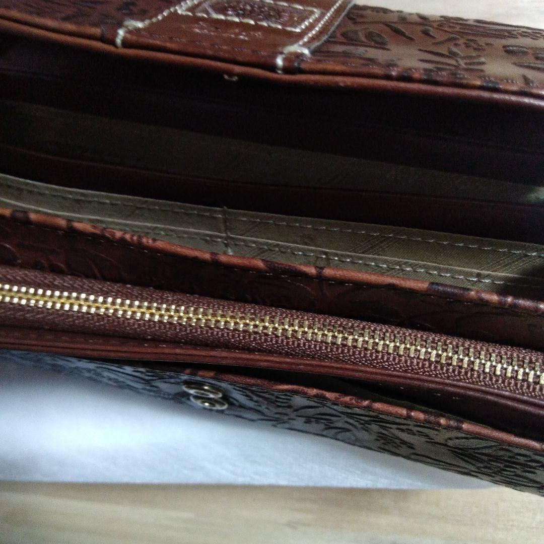 Dakota のイタリア製牛革ミモザ花柄 長財布