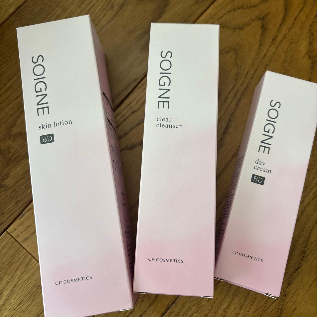 SOIGNE クリアクレンザー ローション　デイクリーム