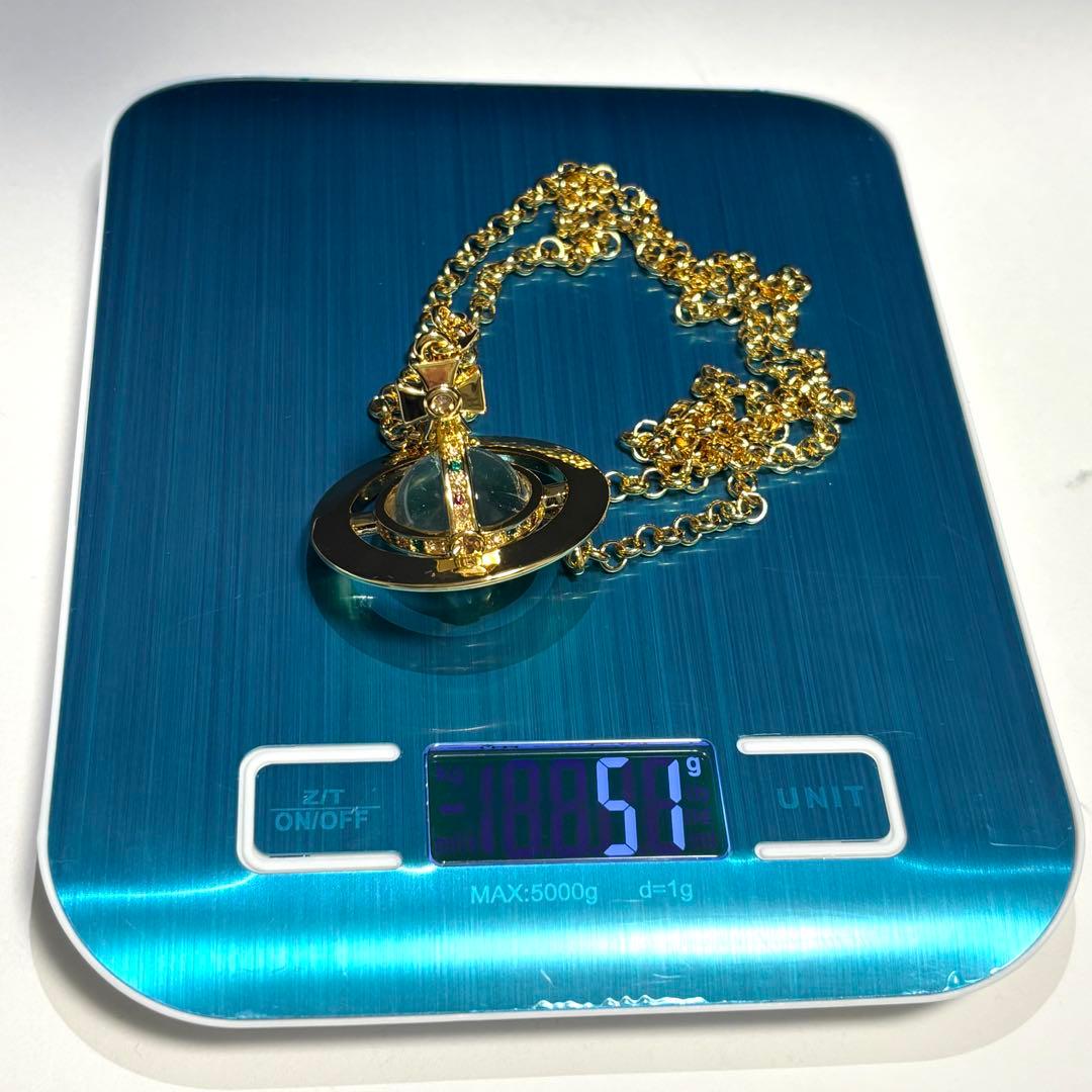 未使用級　正規品　ヴィヴィアンウエストウッド　3D　オーブ　ロングネックレス