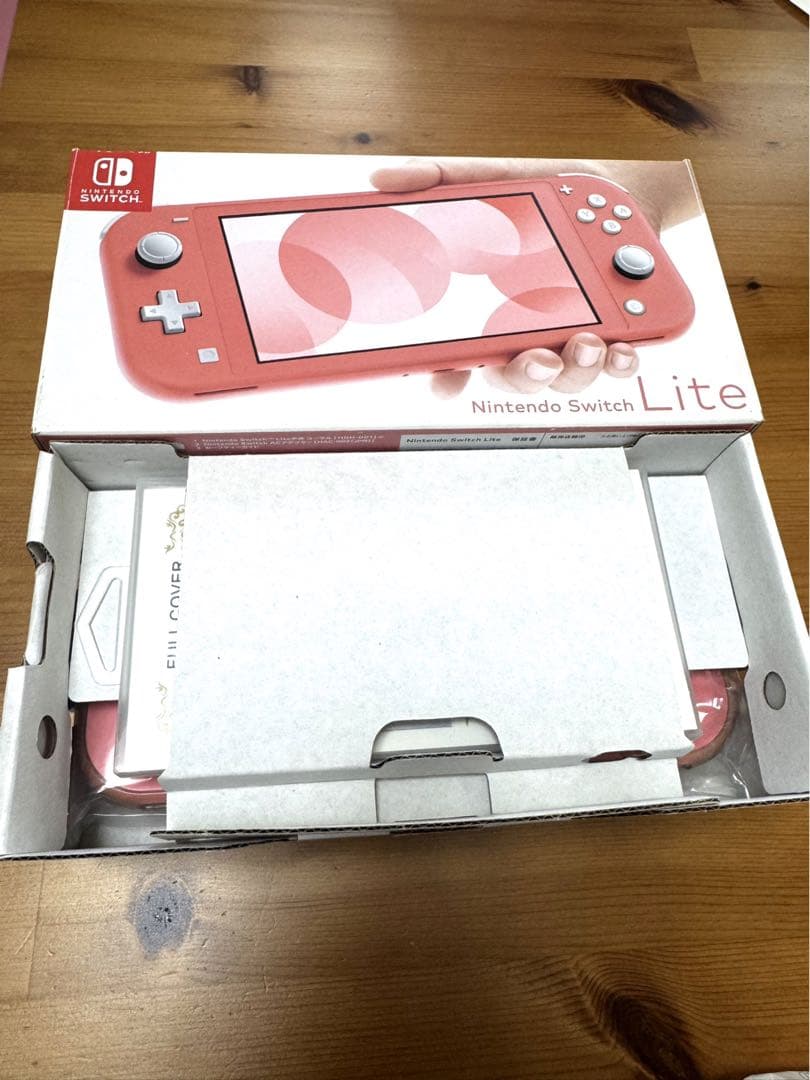 お値打ち価格！Nintendo Switch Lite コーラル　箱あり
