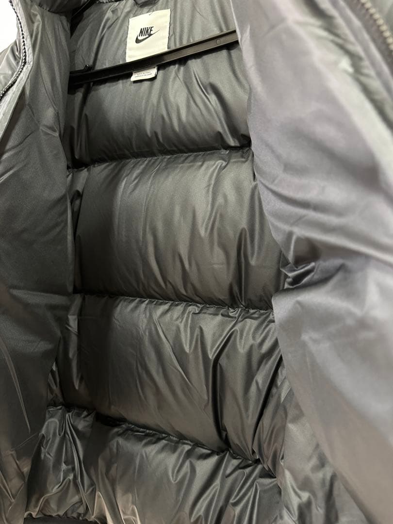 ナイキ(Nike)ダウン パファー ジャケット 型番:IB2976-010
