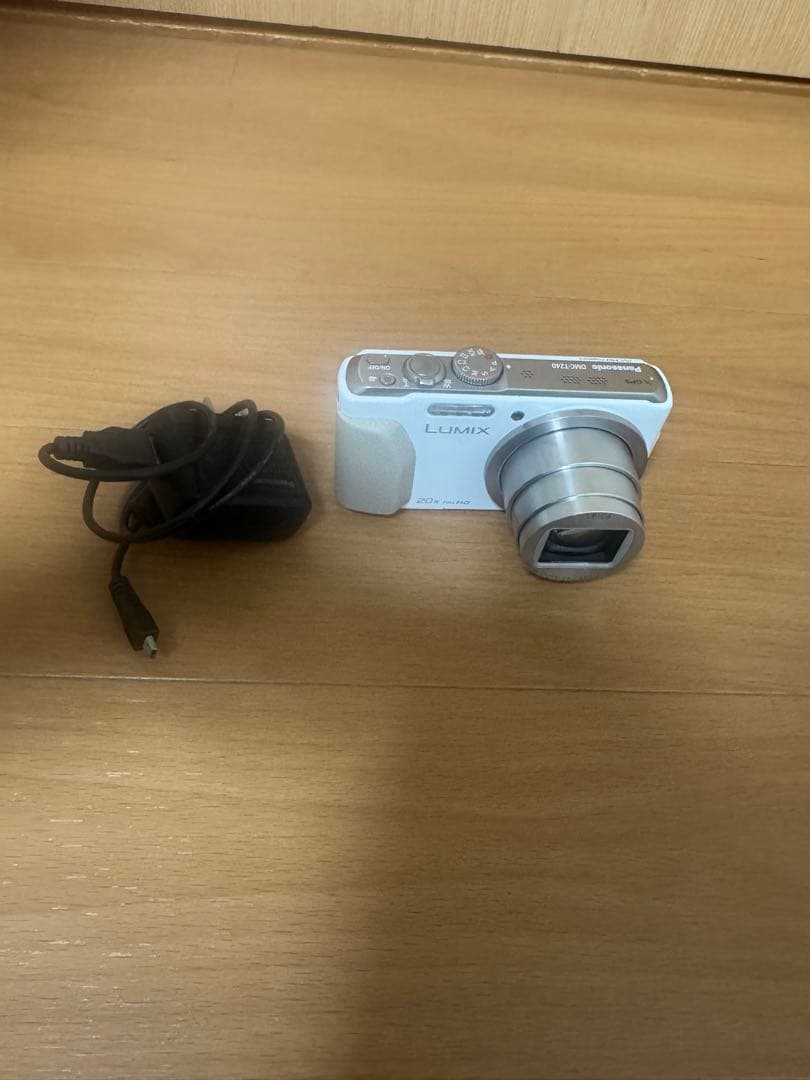 Panasonic パナソニック　コンパクトデジタルカメラ　DMC-TZ40