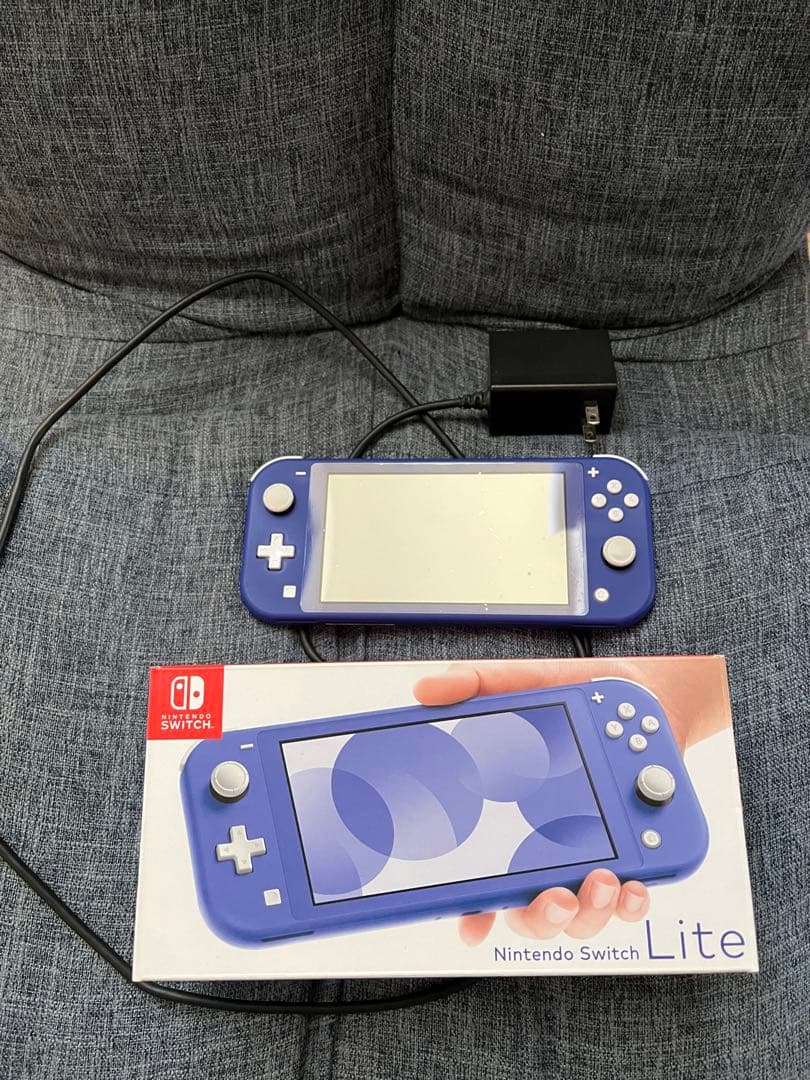 Nintendo Switch Lite 本体　ブルー
