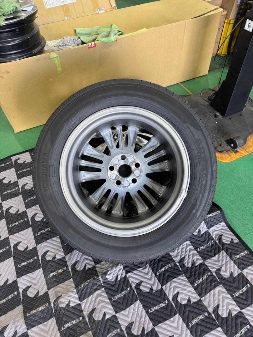 40アルファード新品外し18インチ 純正タイヤアルミホイールセット