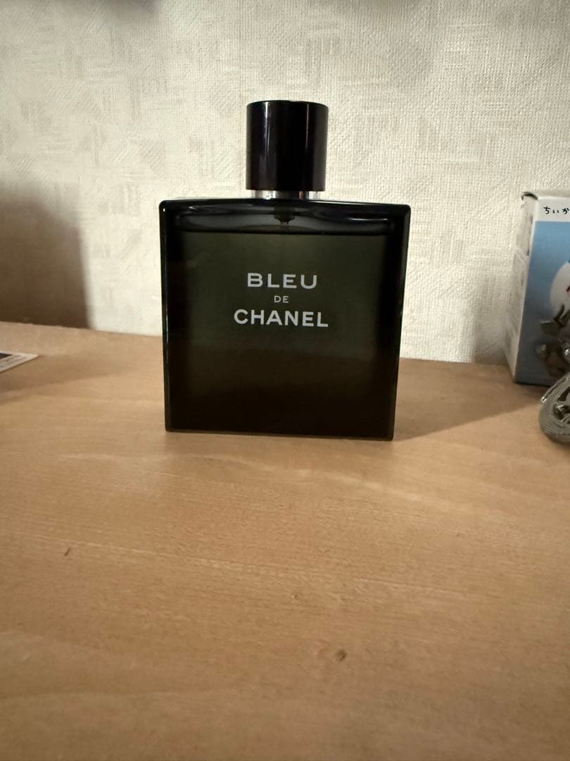 ブルードゥシャネル　BLEU DE CHANEL 香水 100ml箱付き