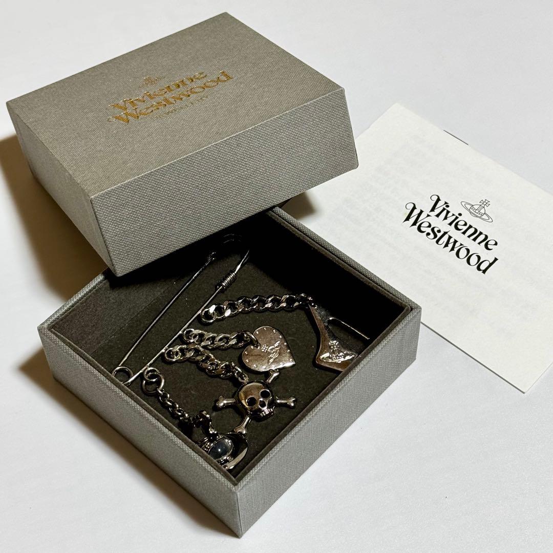 新品未使用 Vivienne Westwood チャーム セーフティピン