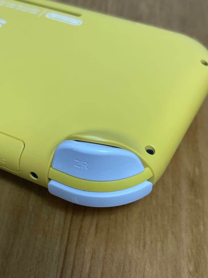 Nintendo Switch Lite イエロー　本体+充電ケーブル　セット