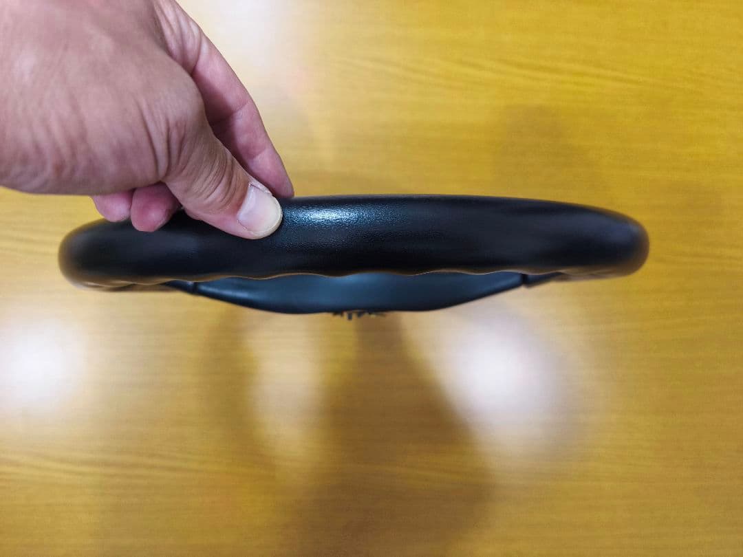 NARDI GARA3 Type3 36Φ ブラックレザー＆ブラックパッド