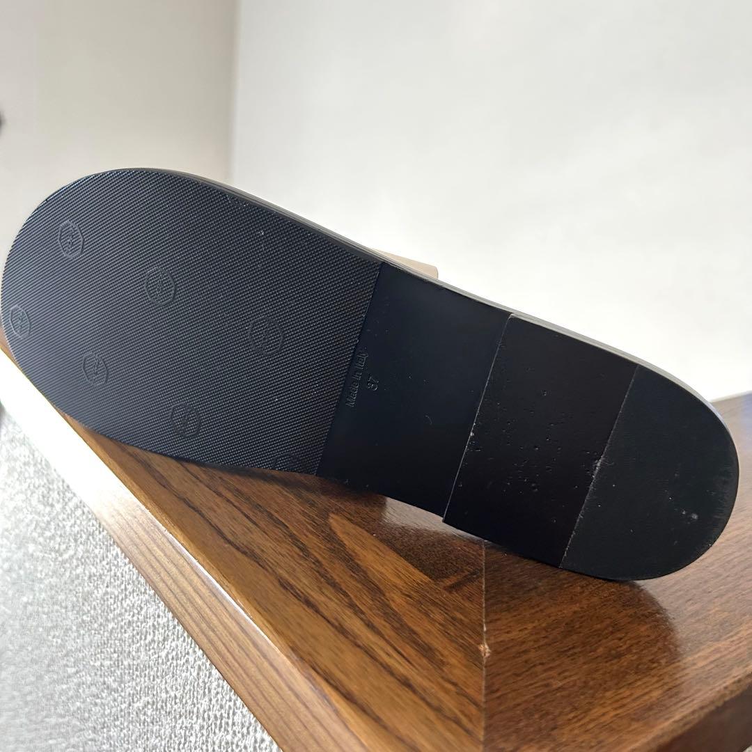 【THE ROW】ザロウ　レザー　トングサンダル　パンツ　バッグ　ニット　人気