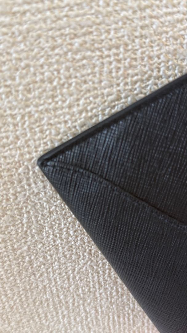 PRADA ブラックレザー 長財布