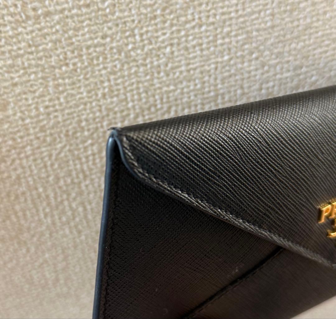 PRADA ブラックレザー 長財布