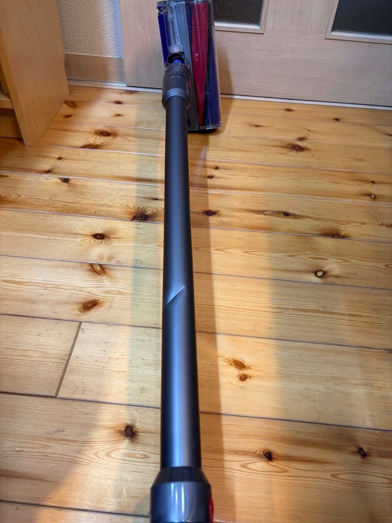 ダイソン Dyson V10（SV12） 動作確認済み　付属パーツ付き