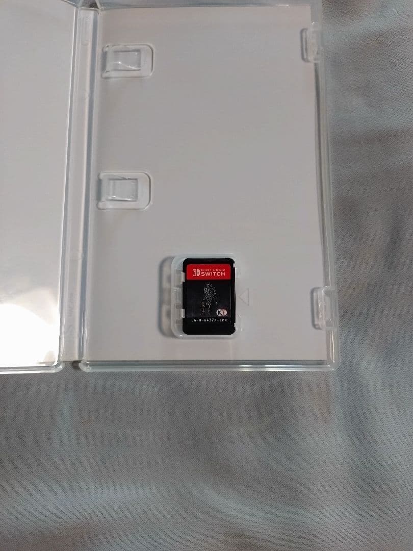 Switchソフトまとめ売り　ニーアオートマタ、メタルギアソリッド、零濡鴉ノ巫女