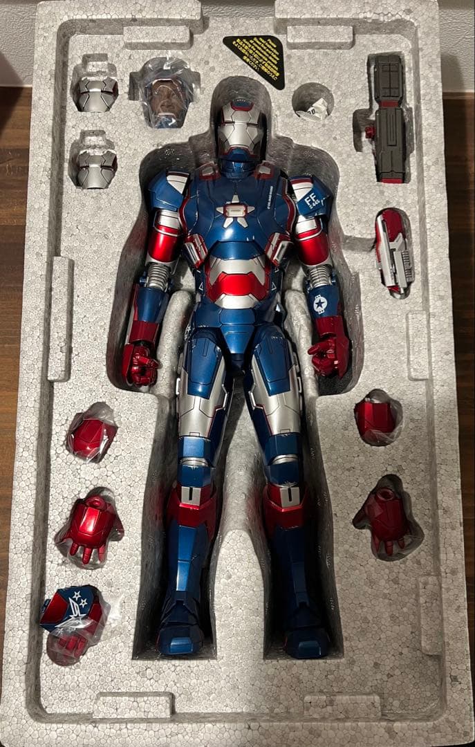 IRON PATRIOT ダイキャストフィギュア IRON MAN 3