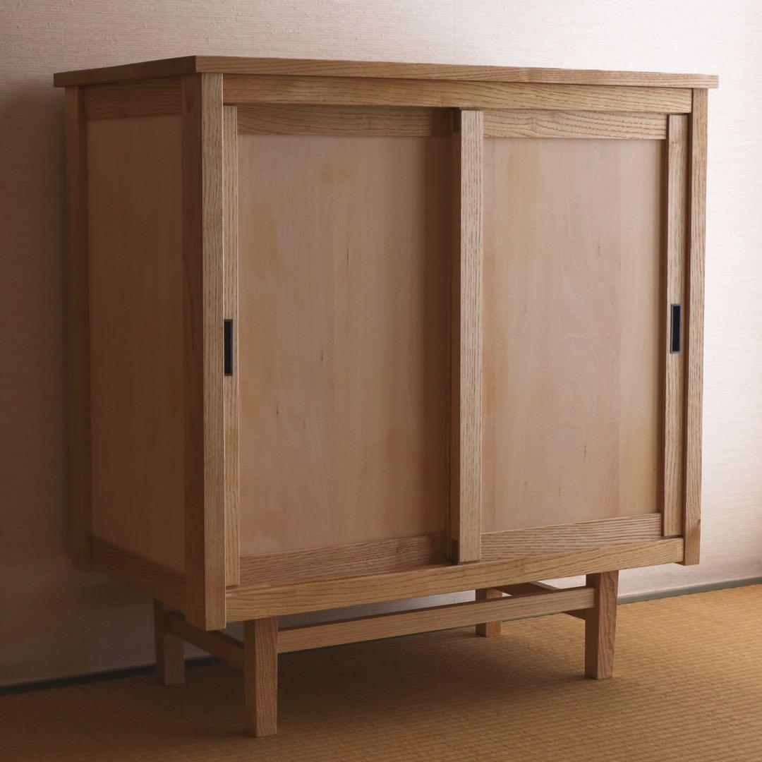 pey　栗の引き戸キャビネット