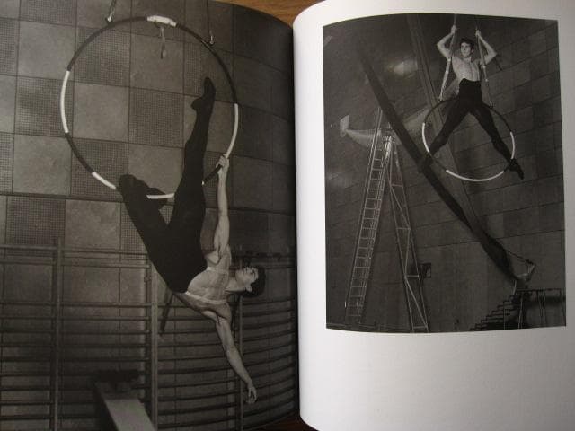 アート・デザイン・音楽 Roberto Bolle An Athlete in Tights