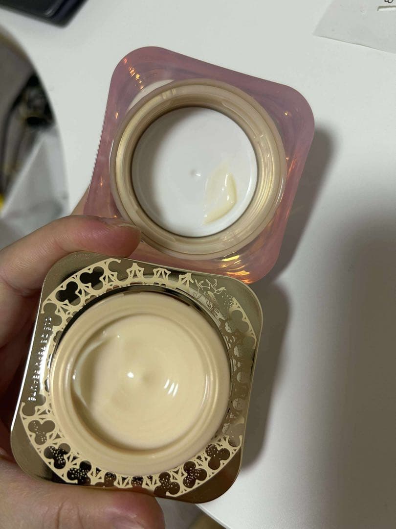 クレ・ド・ポーボーテ ラ・クレーム ホリデーコレクション2024 30g