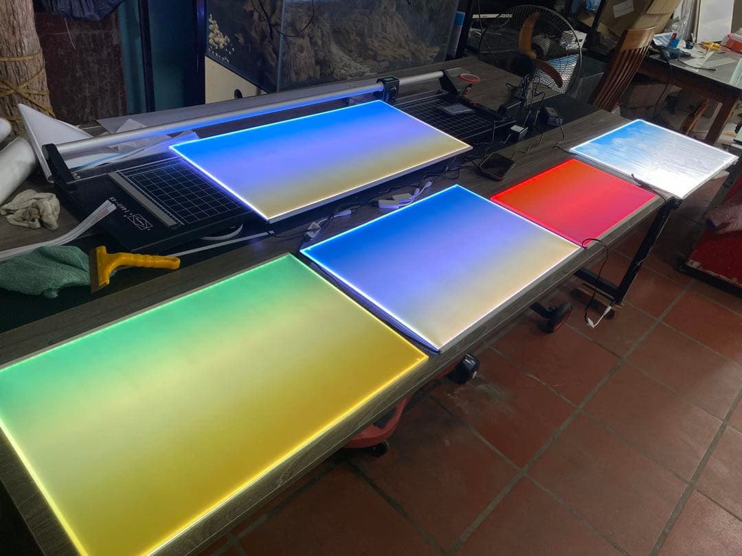 新品未使用　ライトスクリーン　アクアリウム　LED RGB 60cm×38cm