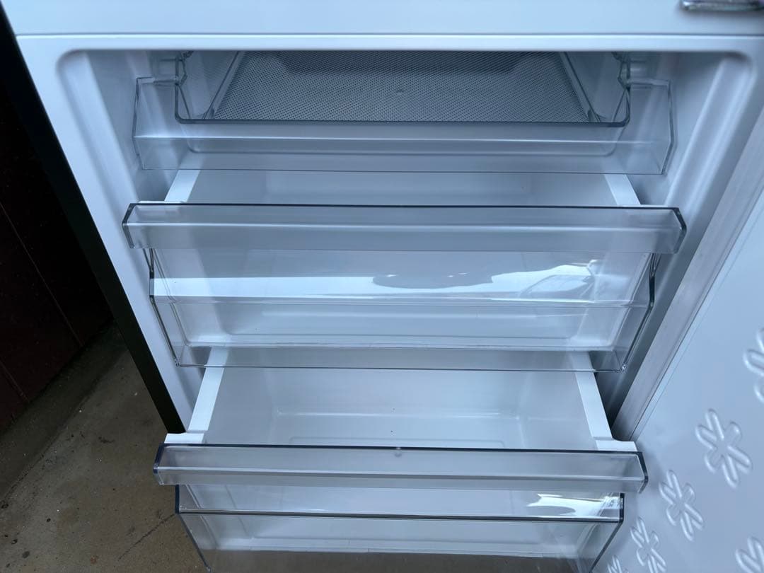 【2024年製】　冷蔵庫　ハイアール　JR-XP2NF173F