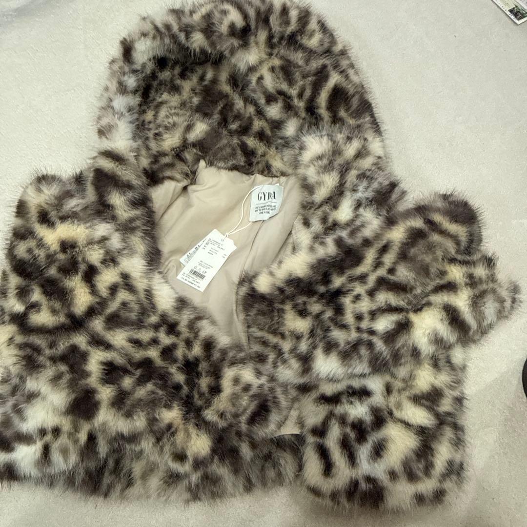 GYDA ヒョウ柄 フード付きファーコート