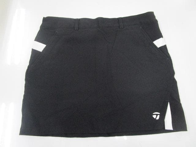 値下げ【美品】ゴルフウェア　スカート　秋冬物　Mサイズ　4点まとめ売り