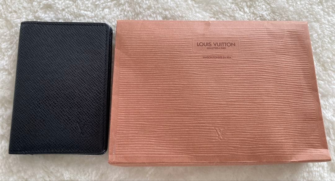 Louis Vuitton タイガライン　ブラック 名刺入れ　おまけ紙袋付き