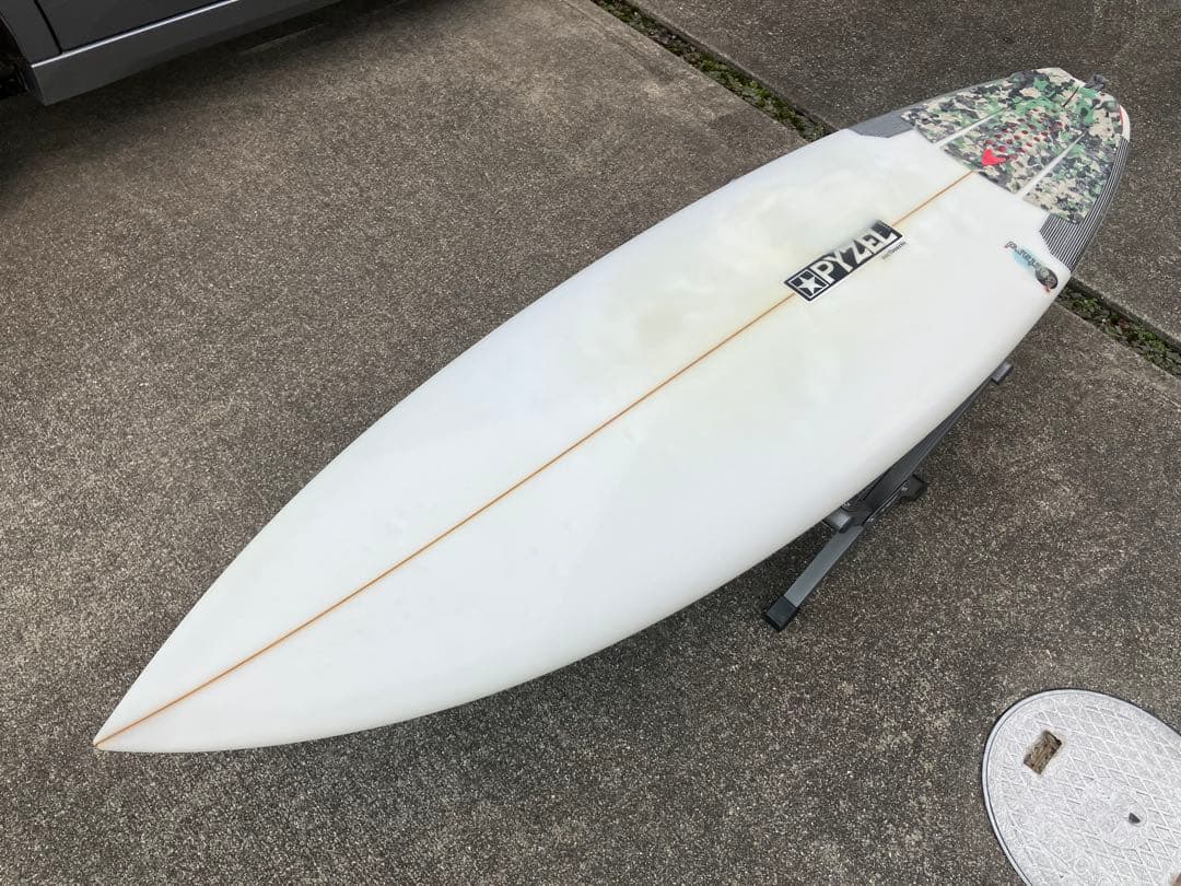 PYZELサーフボード中古