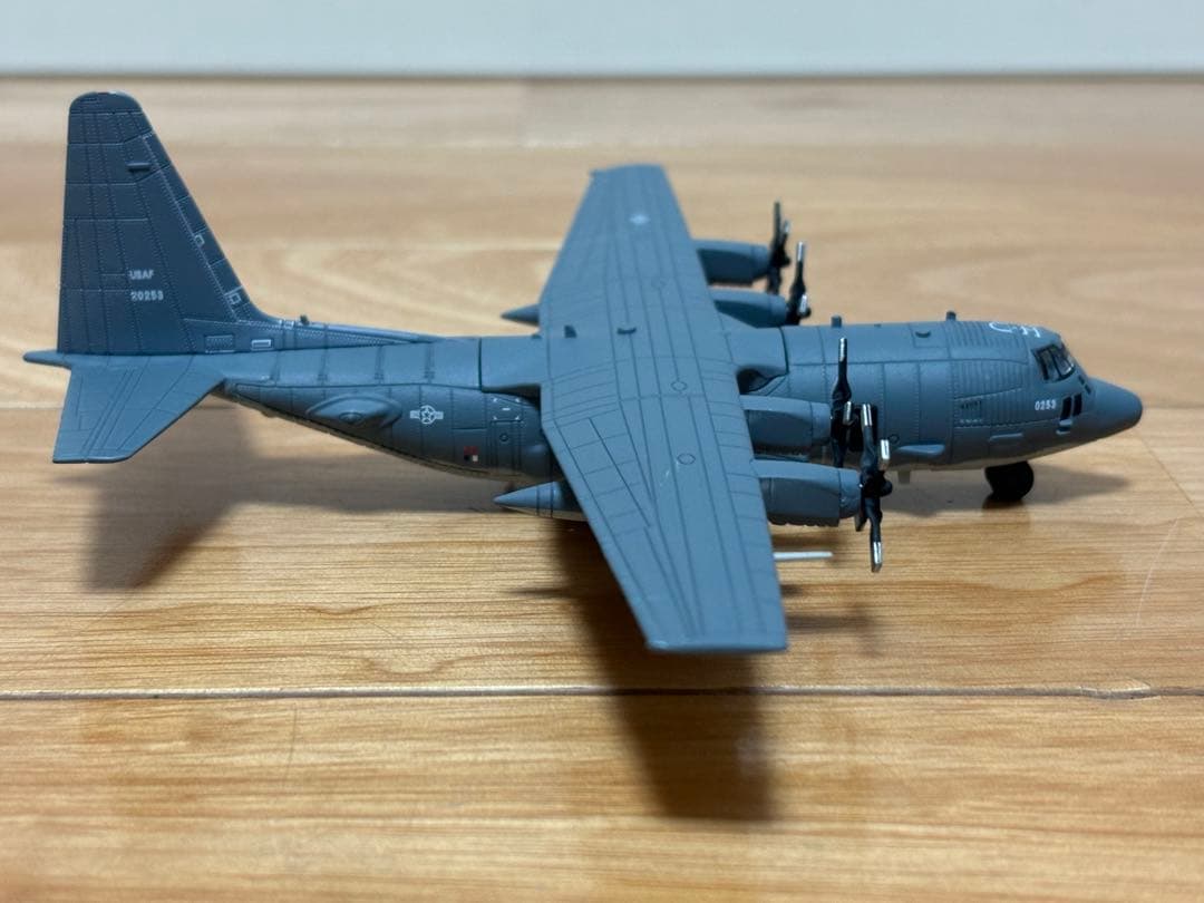 1/200 AC-130U ハーキュリーズ ガンシップ ダイキャスト製 完成品