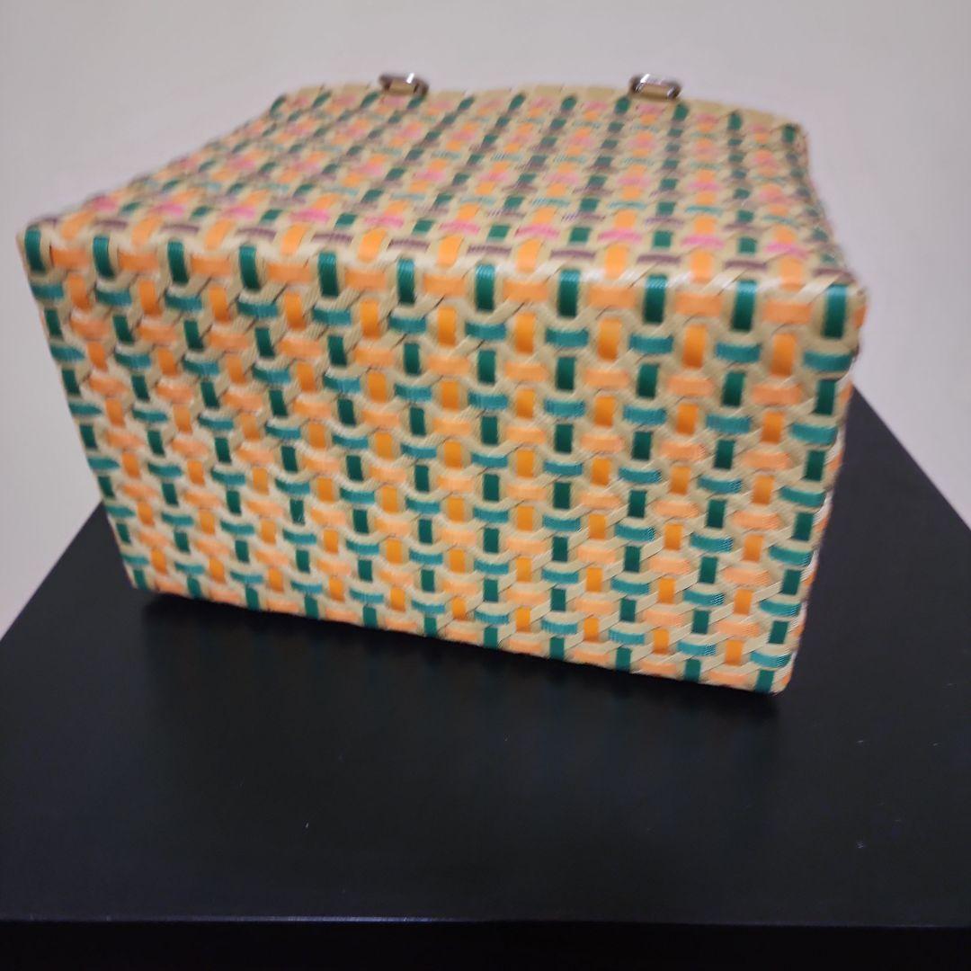 プラカゴバッグ