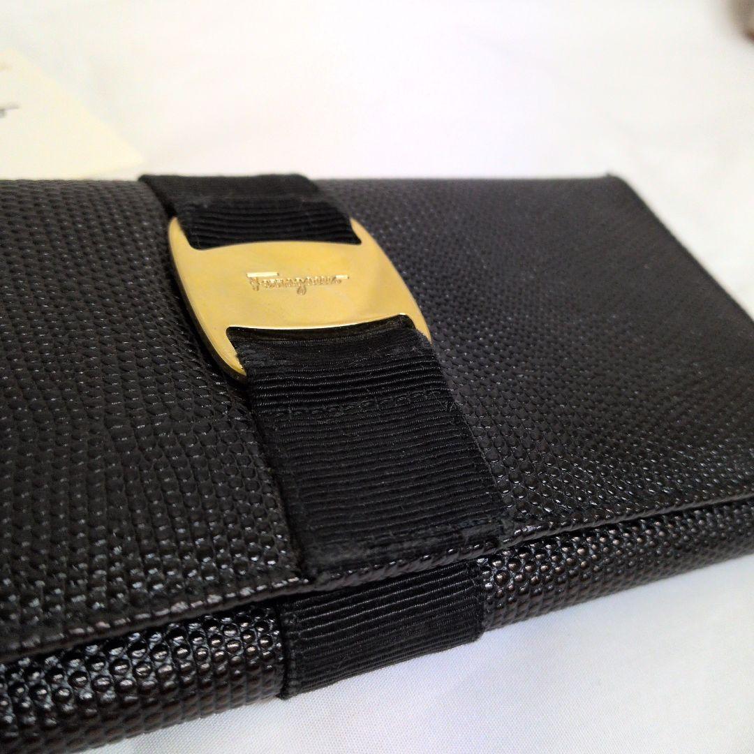 しろくまさん✿サルバトーレフェラガモカーフ型押し ヴァラ長財布美品✿